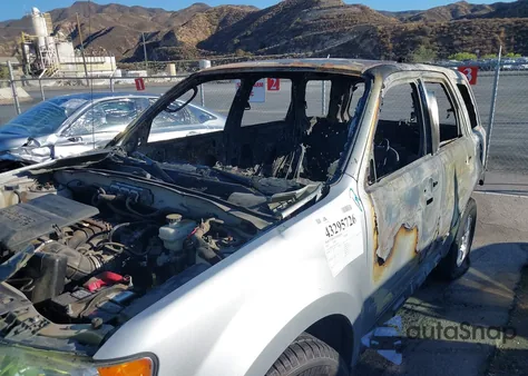 2012 Ford Escape Limited из США, поврежденный, VIN 1FMCU0EG1CKA17210